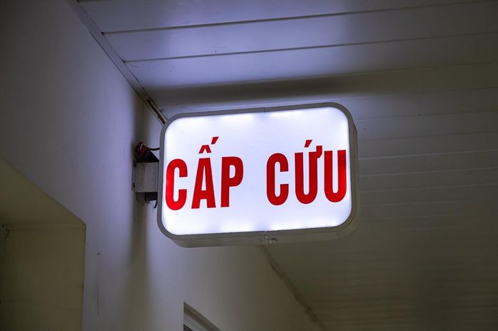 Bộ Y tế yêu cầu TP.HCM làm rõ trường hợp nam thanh niên 24 tuổi tử vong tại Phòng khám chuyên khoa thẩm mỹ Jangshi Luxury. Ảnh minh họa: Đinh Hà.