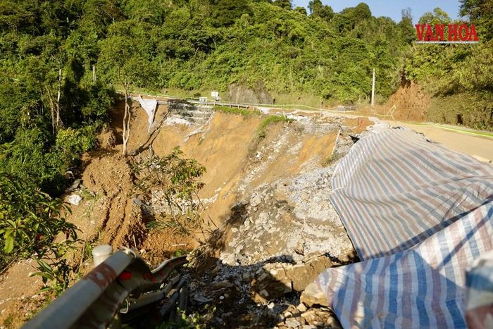 Một số điểm địa hình phức tạp khiến công tác triển khai khắc phục gặp khó khăn