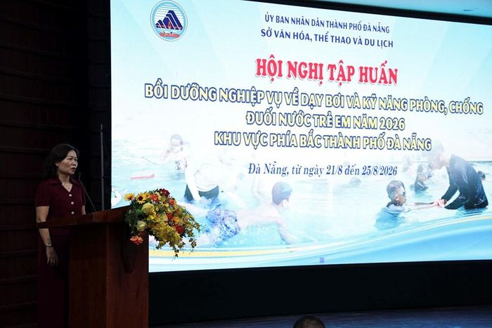 Đại diện Sở VHTTDL TP. Đà Nẵng phát biểu tại hội nghị tập huấn