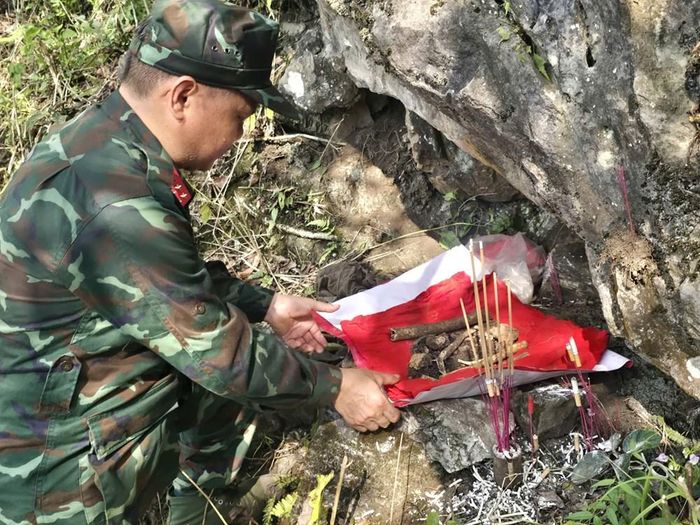 Hài cốt liệt sĩ được tìm thấy tại điểm cao 685
