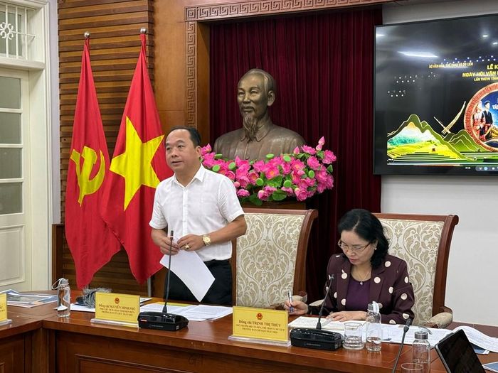 Phó Chủ tịch UBND tỉnh Điện Biên Nguyễn Minh Phú phát biểu