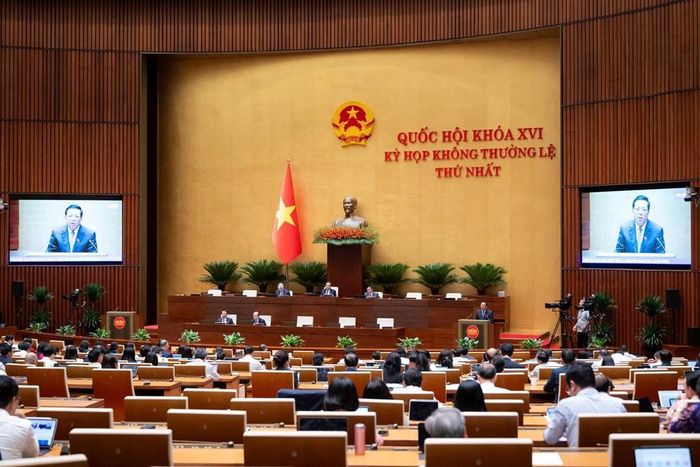 Quốc hội thảo luận tại hội trường về định hướng chính sách sửa đổi Luật Nhà ở năm 2023