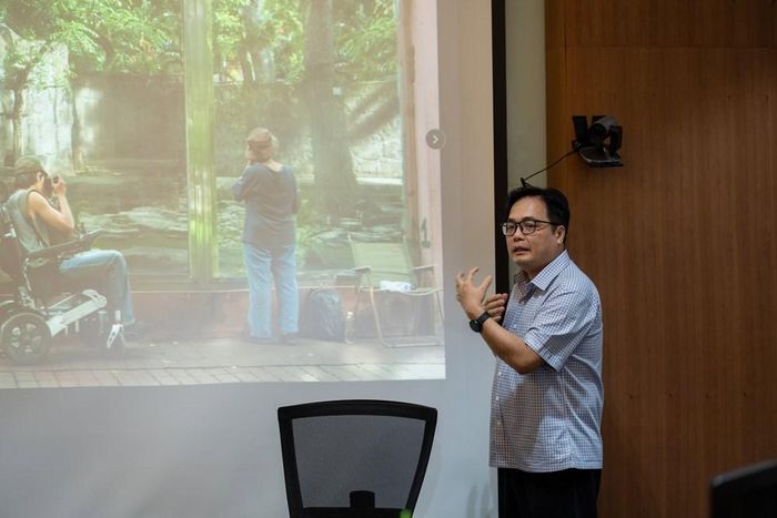 Đạo diễn Phan Đăng Di góp ý cho các đạo diễn trẻ về ý tưởng kịch bản trong khóa học