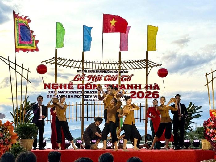 Tiết mục văn nghệ tại lễ khai mạc
