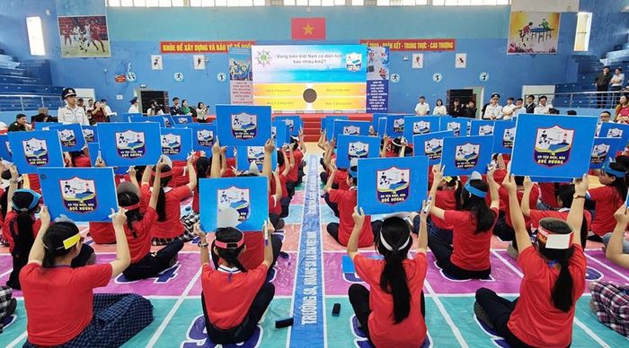 Cuộc thi "Em yêu biển, đảo quê hương" lấy học sinh làm trung tâm. Ảnh: B.T