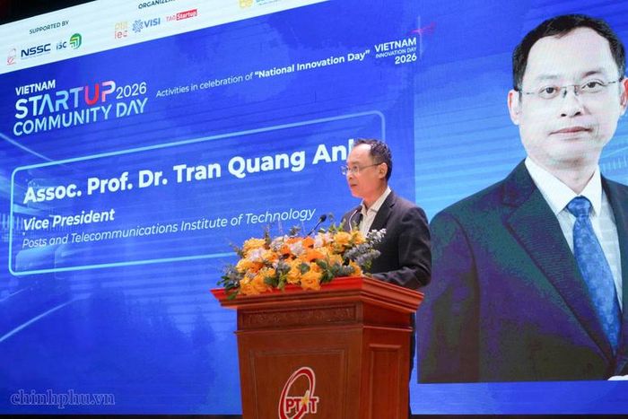 PGS.TS Trần Quang Anh, Phó Giám đốc Học viện Công nghệ Bưu chính Viễn thông phát biểu khai mạc Hội thảo “Startup ở bối cảnh quốc tế” - Ảnh: chinhphu.vn/Thu Giang
