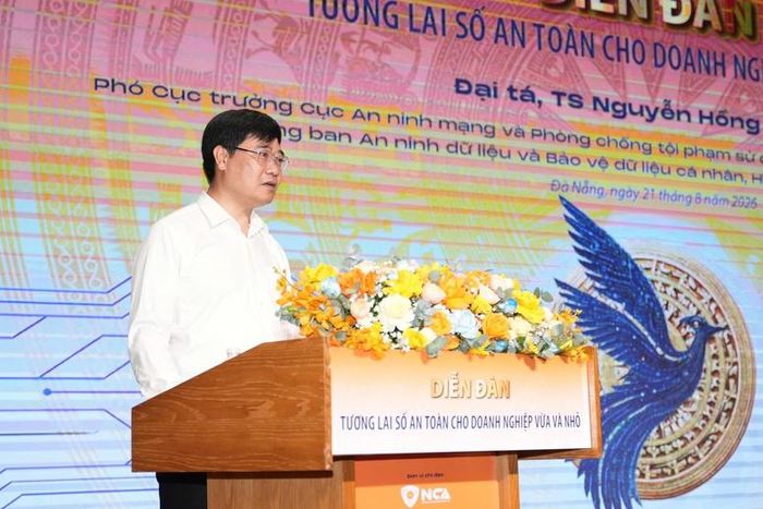 Đại tá Nguyễn Hồng Quân, Phó Cục trưởng Cục An ninh mạng và Phòng, chống tội phạm sử dụng công nghệ cao, Bộ Công an phát biểu tại diễn đàn - Ảnh: Chinhphu.vn