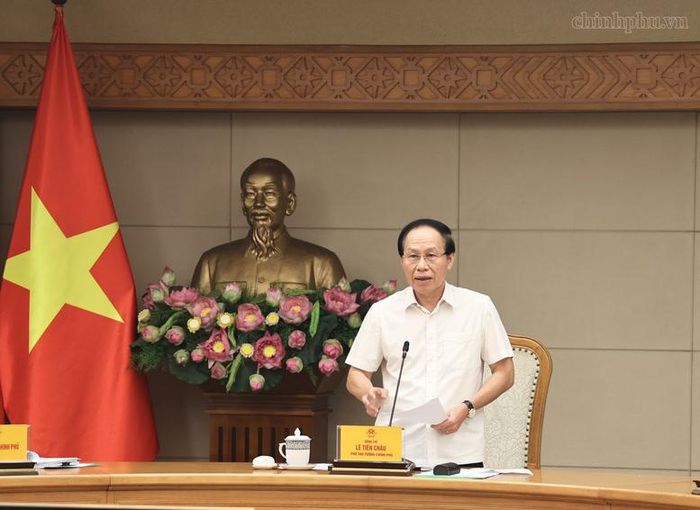 Phó Thủ tướng Lê Tiến Châu chủ trì cuộc họp với các bộ, ngành, cơ quan liên quan về việc triển khai xây dựng và hoàn thiện Đề án Phát triển Đại học Quốc gia Hà Nội - Ảnh: chinhphu.vn/Thu Sa