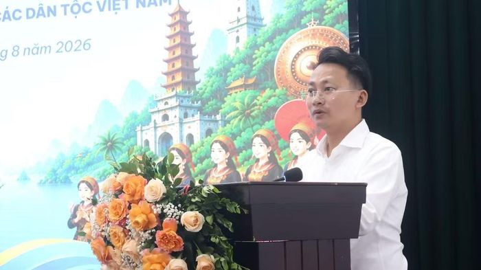 Ông Trần Trung Hiếu, Phó Giám đốc Sở Văn hóa, Thể thao và Du lịch Hà Nội phát biểu tại hội nghị. (Ảnh: KHÔI MINH)