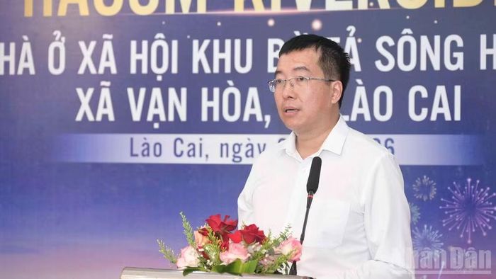 Ông Đoàn Văn Tuấn, Giám đốc Công ty Cổ phần đầu tư Hacom Holdings Chi nhánh Lào Cai khẳng định cam kết trong việc đưa chính sách nhà ở xã hội đến gần hơn với người dân. (Ảnh: CÔNG HẢI)