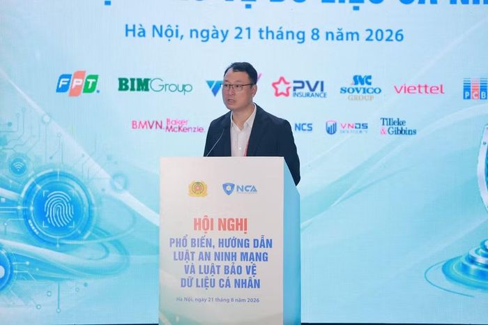 Thượng tá Triệu Mạnh Tùng, Phó Cục trưởng Cục A05 chia sẻ về những điểm mới của Luật An ninh mạng 2025. (Ảnh: BTC)