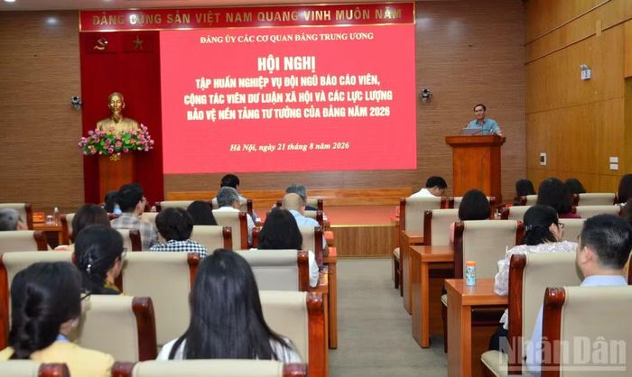 Các đại biểu tham dự hội nghị. (Ảnh: PHẠM CƯỜNG)