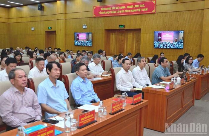 Các đại biểu tham dự hội nghị. (Ảnh: PHẠM CƯỜNG)