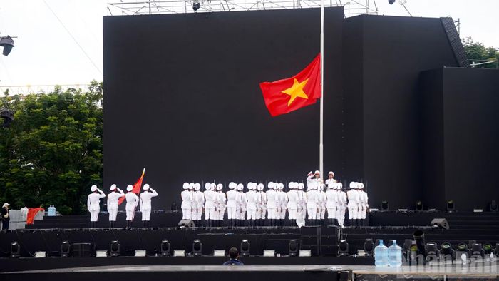 Nghi lễ thượng cờ.