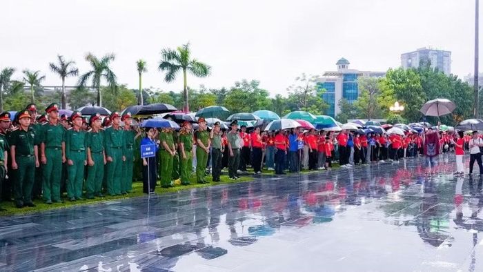 Hình ảnh ghi nhận tại Quảng trường Hồ Chí Minh, phường Trường Vinh, Nghệ An. (Ảnh: CTV)