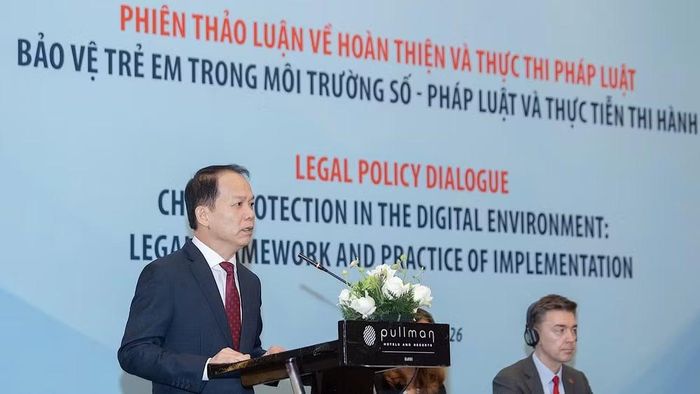 Bộ Trưởng Tư pháp Hoàng Thanh Tùng phát biểu tại phiên thảo luận. (Ảnh: UNICEF)