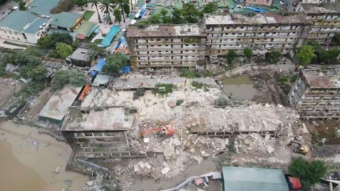 Dự án cải tạo, xây dựng lại Khu C, chung cư Quang Trung đang chậm tiến độ nghiêm trọng. (Ảnh: TTH)