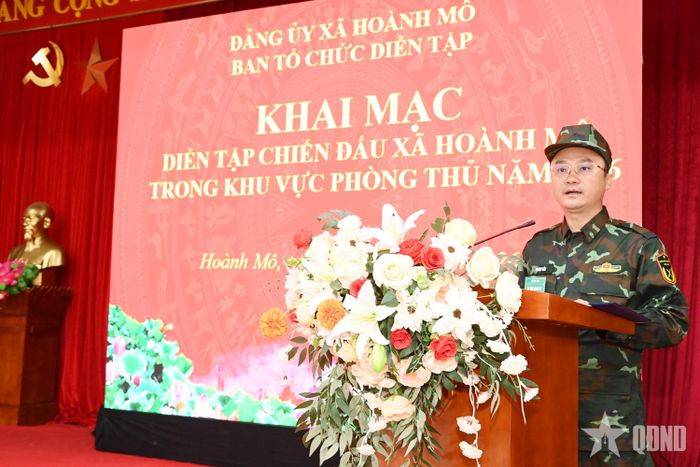  Đồng chí Vũ Văn Duy, Bí thư Đảng ủy, Chủ tịch HĐND xã Hoành Mô phát biểu khai mạc. 