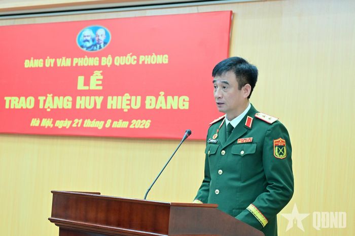 Trung tướng Nguyễn Viết Tuyên phát biểu.