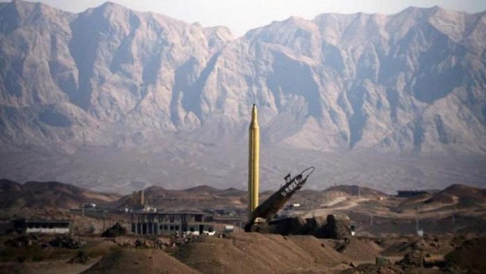 Iran có thể triển khai các tên lửa đạn đạo tầm trung, tương tự như mẫu Shahab. Ảnh: FARS NEWS
