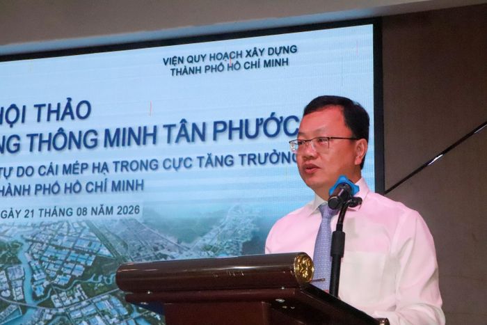 Ông Dương Ngọc Châu, Bí thư Đảng ủy phường Tân Phước phát biểu khai mạc hội thảo. Ảnh: THÀNH HUY