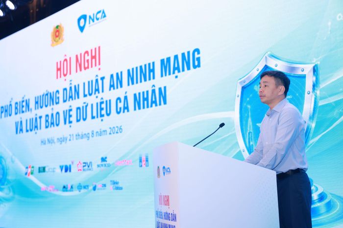  Trung tướng Lê Xuân Minh phát biểu tại hội nghị. Ảnh: THANH PHƯƠNG 