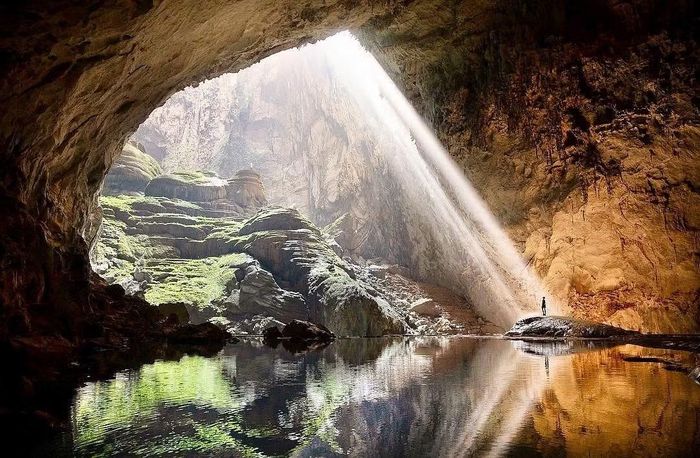 Một góc hang Sơn Đoòng. Ảnh: Tripadvisor.