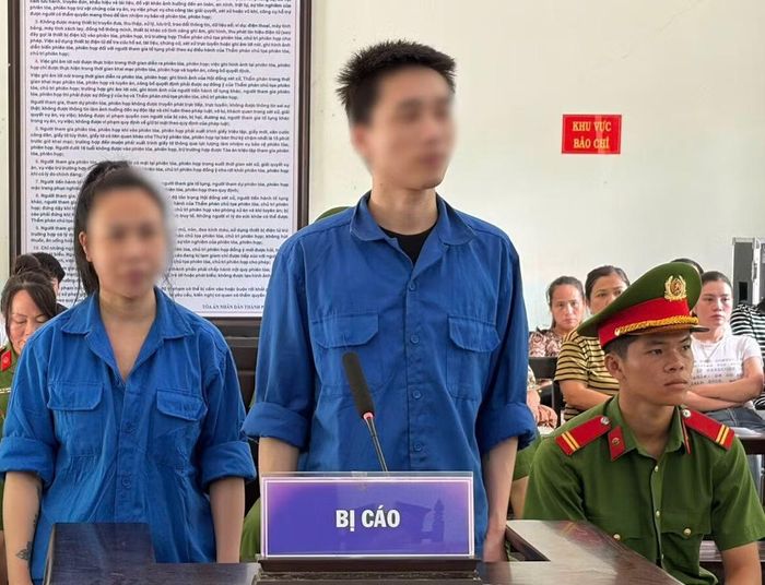 Hai bị cáo tại phiên toà. Ảnh: Ngọc Minh
