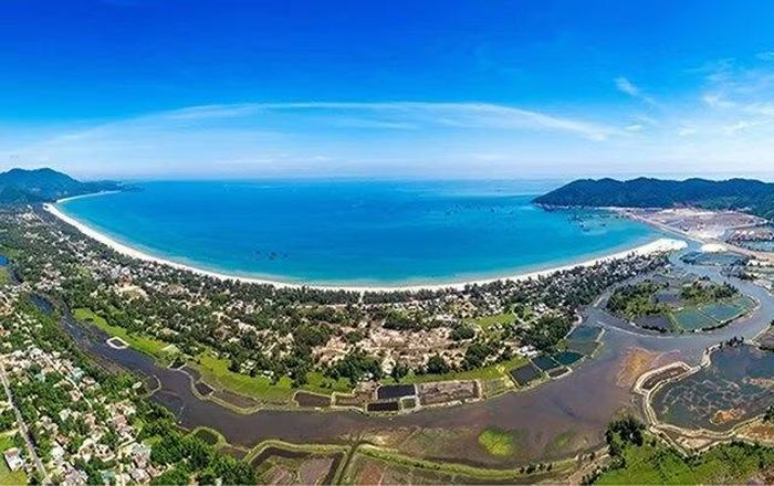 Điểm cuối dự án kết nối với đường trục chính khu đô thị Chân Mây.