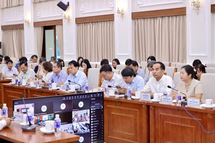 Tham dự lớp tập huấn là cán bộ, công chức làm công tác xử lý vi phạm hành chính của Bộ GD&ĐT và các Sở GD&ĐT.