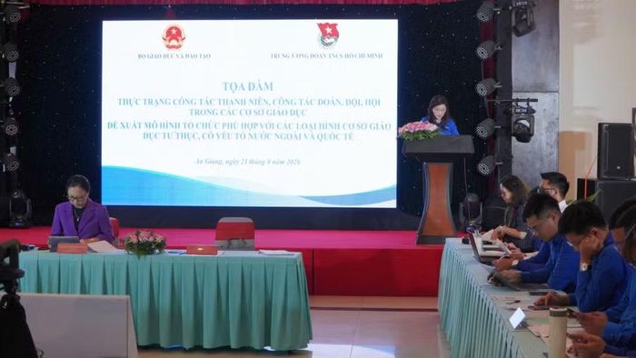 Chương trình Tọa đàm do Bộ GD&ĐT phối hợp Trung ương Đoàn TNCS Hồ Chí Minh tổ chức.