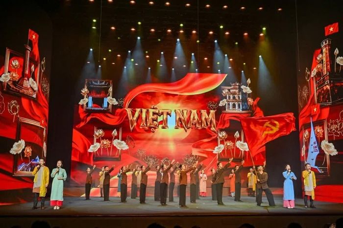 Tiết mục văn nghệ tại lễ trao giải Cuộc thi. (Ảnh: Chu Văn)