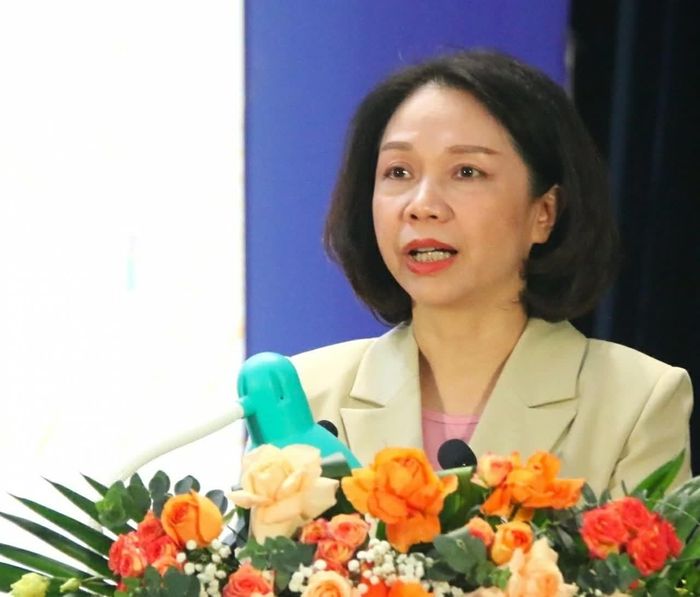 Bà Vũ Thu Hà, Phó Chủ tịch UBND TP. Hà Nội phát biểu tại hội nghị. (Ảnh: Thanh Hùng)
