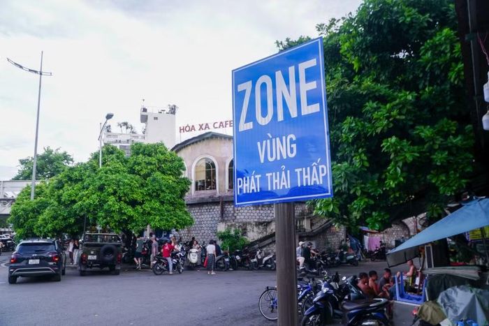 Để giải quyết tận gốc nguồn phát thải từ giao thông, từ ngày 1/7/2026, Hà Nội đã chính thức phê duyệt và thí điểm Vùng phát thải thấp (LEZ) tại khu vực Vành đai 1. Ảnh: H.K