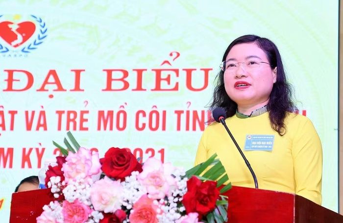 Phó Chủ tịch UBND tỉnh Nguyễn Thị Nguyệt phát biểu tại đại hội. Ảnh TP