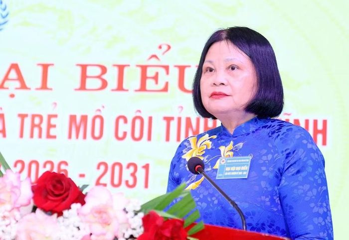 Phó Chủ tịch Thường trực Hội Bảo trợ Người khuyết tật Việt Nam Trần Thị Dung phát biểu tại đại hội. Ảnh TP