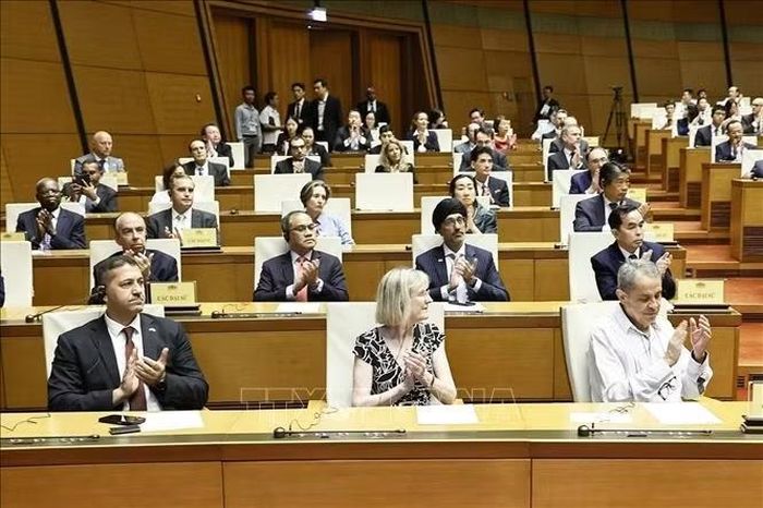 Đại sứ, trưởng cơ quan đại diện ngoại giao nước ngoài tại Việt Nam dự lễ công bố. Ảnh: Doãn Tấn/TTXVN.