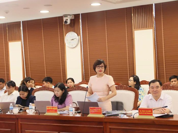 Lãnh đạo Sở Tư pháp tỉnh Khánh Hòa phát biểu. Ảnh: THIÊN THANH