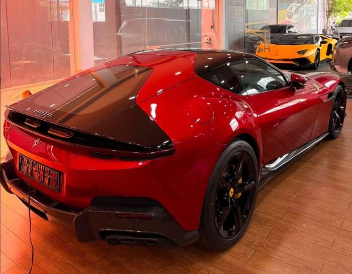 Chiếc Ferrari 12Cilindri đầu tiên tại Việt Nam. Ảnh: Đỗ Huy.
