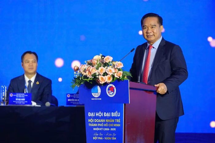 Ông Nguyễn Văn Được, Chủ tịch UBND TPHCM phát biểu tại đại hội.