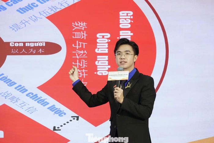 Thanh niên hai nước đã chia sẻ nhiều ý kiến thiết thực tại chương trình.