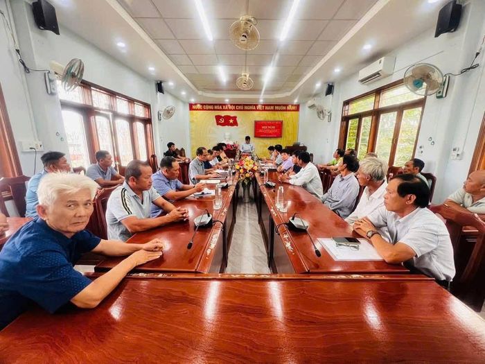 CSGT tuyên truyền pháp luật, phòng ngừa vi phạm trong hoạt động đường thủy.