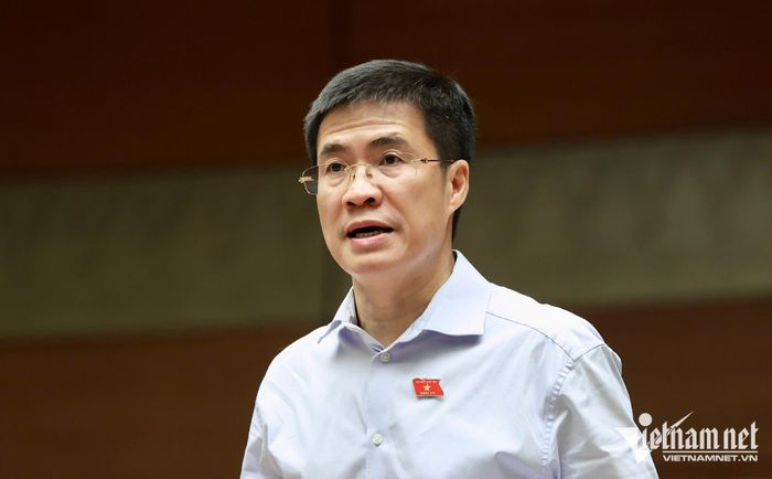 Đại biểu Hoàng Minh Hiếu. Ảnh: Phạm Hải