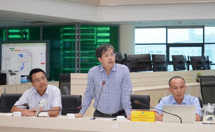 Ông Mai Văn Khiêm phát biểu. Ảnh: Cục KTTV