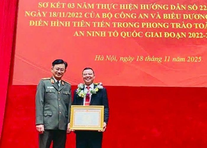 Mô hình “Trở về đức tin, giữ bình yên thôn làng” của xã Phú Thiện được Bộ trưởng Bộ Công an tặng Bằng khen năm 2025. Ảnh: ĐVCC