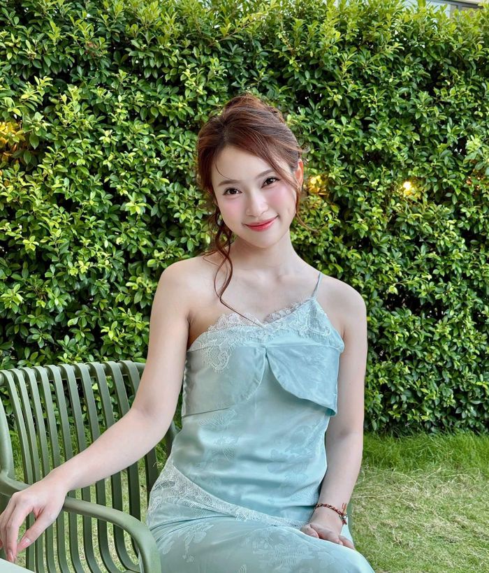 MC Khánh Vy xinh hết nấc, hạnh phúc đón tuổi mới. 