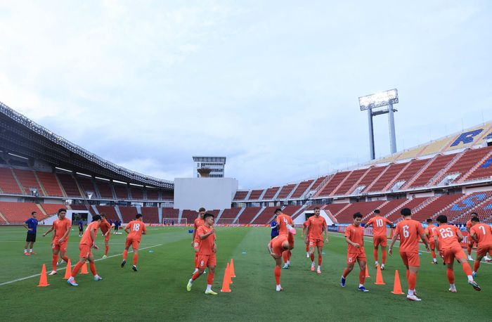Chiều 21/8, tuyển Việt Nam có buổi tập duy nhất trên SVĐ Rajamangala, chuẩn bị cho trận chung kết lượt đi ASEAN Cup 2026 với Thái Lan.