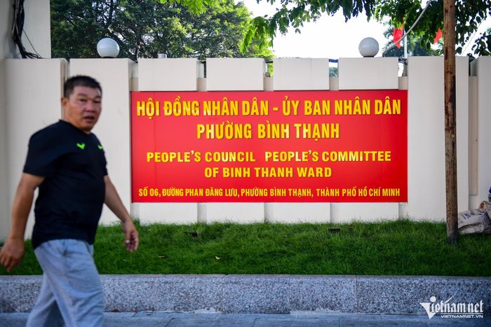 Trụ sở HĐND - UBND phường Bình Thạnh. Ảnh: Nguyễn Huế