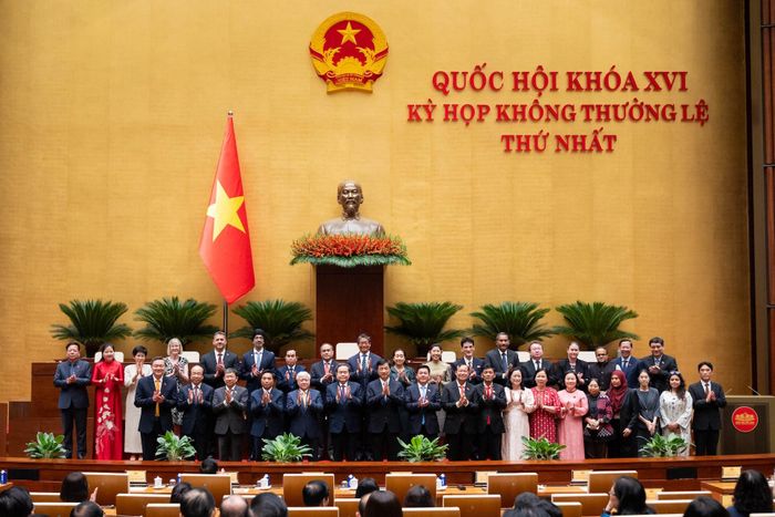 Chủ tịch Quốc hội và Đại sứ, đại diện cơ quan ngoại giao các nước dự buổi lễ. Ảnh: QH