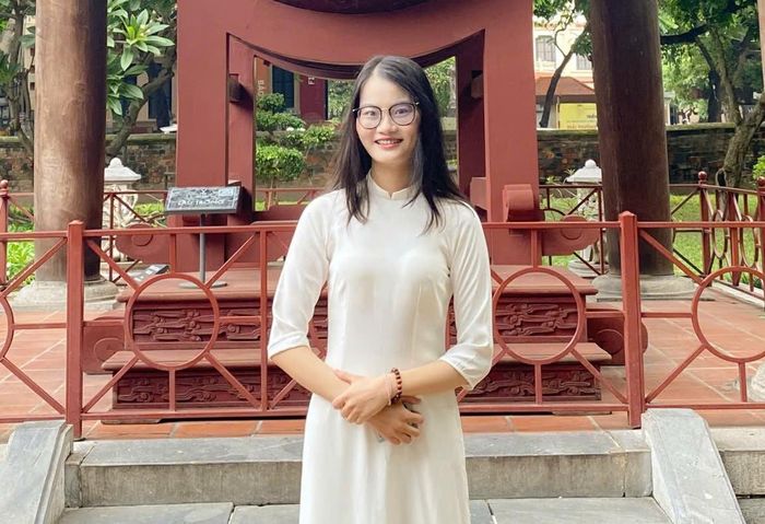 Hiền là cựu học sinh Trường THPT Chuyên Lam Sơn. Ảnh: NVCC